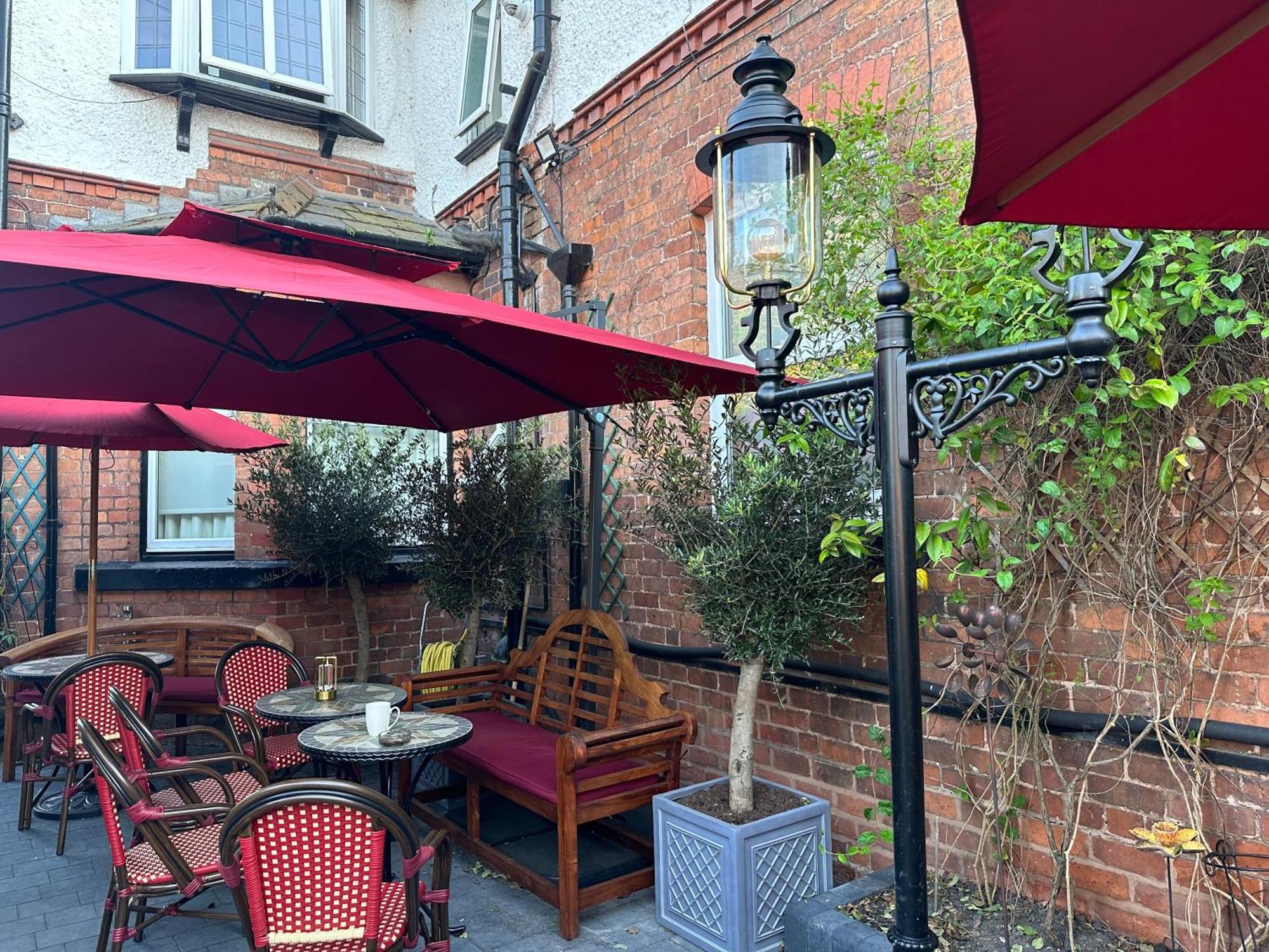 House Bed & Breakfast 5*